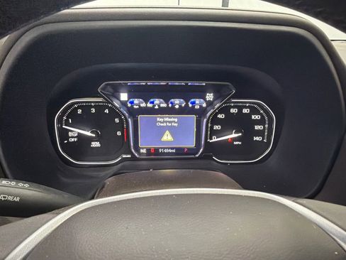 Used 2021 GMC Yukon SLT w/ Rear Media and Nav Package image 29