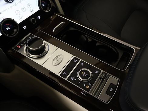 Used 2020 Land Rover Range Rover HSE image 64