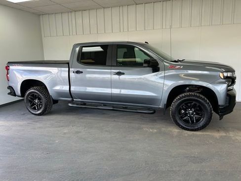 Used 2019 Chevrolet Silverado 1500 LT Trail Boss AWD/4WD image 2