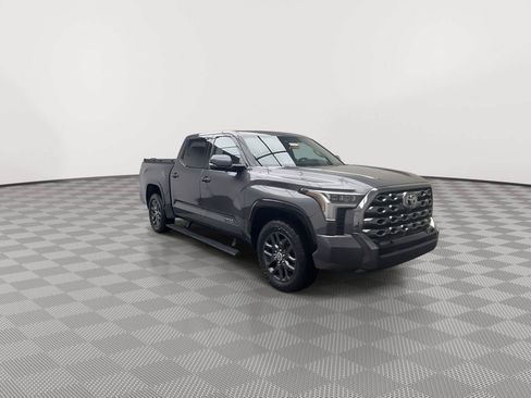 Used 2023 Toyota Tundra Platinum AWD/4WD image 36
