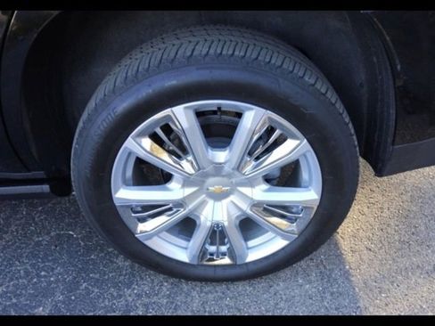 Used 2024 Chevrolet Tahoe High Country w/ Premium Package image 7