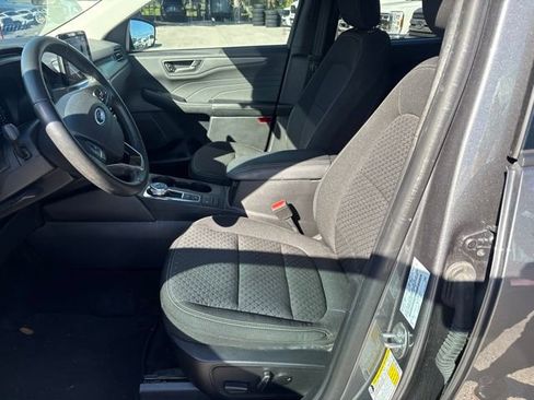 Used 2023 Ford Escape Active FWD image 9
