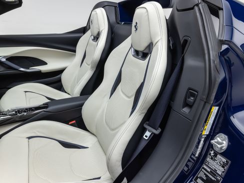 Used 2025 Ferrari 296 GTS image 53