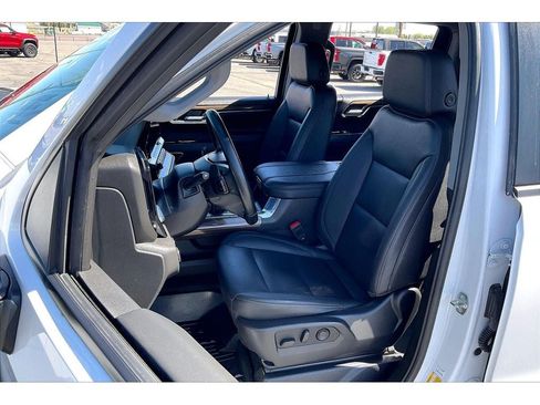 Used 2024 Chevrolet Silverado 1500 LT Trail Boss w/ LT Trail Boss Premium Package AWD/4WD image 27