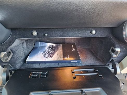 Used 2015 Mercedes-Benz SLK 250 w/ Premium Package image 77