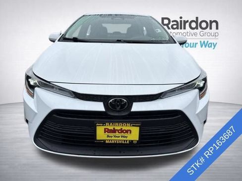Used 2024 Toyota Corolla LE FWD image 2