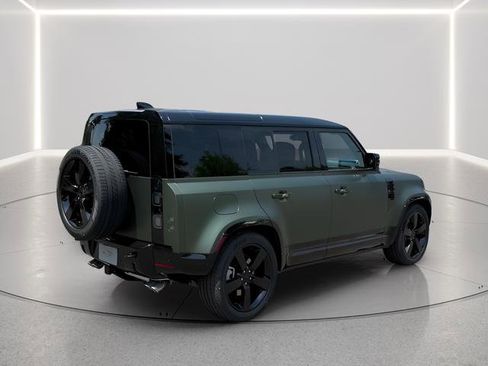 New 2026 Land Rover Defender 110 X-Dynamic SE AWD/4WD image 5