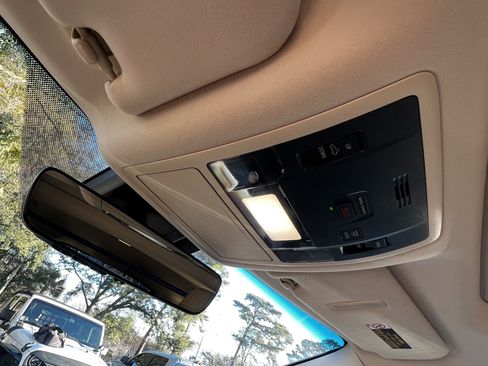 Used 2018 Lexus RX 350L image 29