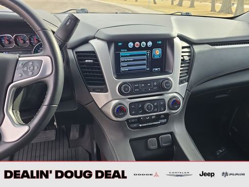 Used 2020 GMC Yukon XL SLE w/ Enhanced Driver Alert Package image 18