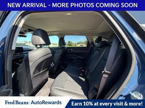 Used 2025 Kia Sorento S w/ Panoramic Sunroof Package AWD/4WD image 11
