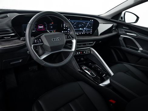 Used 2025 Audi Q5 Premium Plus w/ Premium Plus AWD/4WD image 9