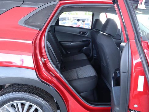 Used 2018 Hyundai Kona SEL image 31