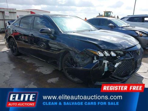 Used 2021 Toyota Avalon XSE FWD image 2