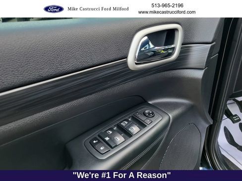 Used 2020 Jeep Grand Cherokee Altitude AWD/4WD image 24