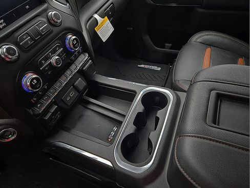 Used 2021 GMC Sierra 1500 AT4 w/ AT4 Preferred Package AWD/4WD image 20