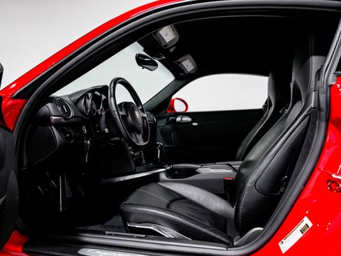 Used 2012 Porsche Cayman S image 16