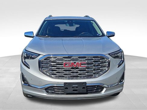 Used 2020 GMC Terrain Denali image 2