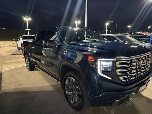 Used 2023 GMC Sierra 1500 Denali w/ Denali Reserve Package image 3