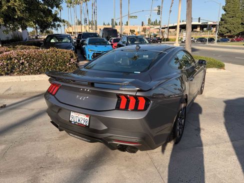 Used 2025 Ford Mustang GT Premium w/ GT Performance Package image 5
