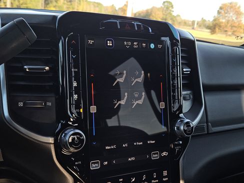 Used 2024 RAM 3500 Big Horn w/ Night Edition image 20