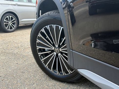 New 2026 Volkswagen Tiguan S AWD/4WD image 10
