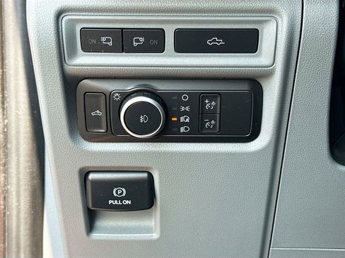 Used 2022 Ford F150 XLT w/ Equipment Group 302A High image 10