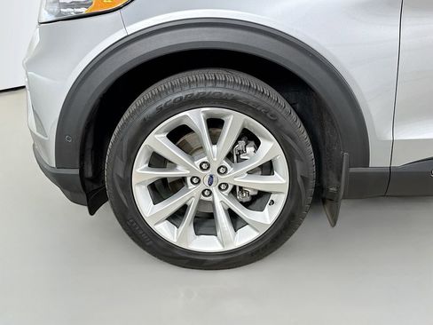 Used 2024 Ford Explorer Platinum w/ Technology Package image 38