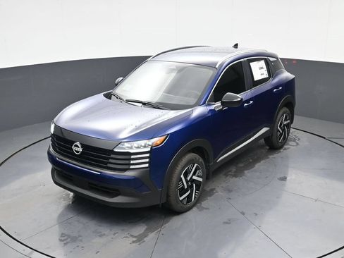 Used 2026 Nissan Kicks SV FWD image 30