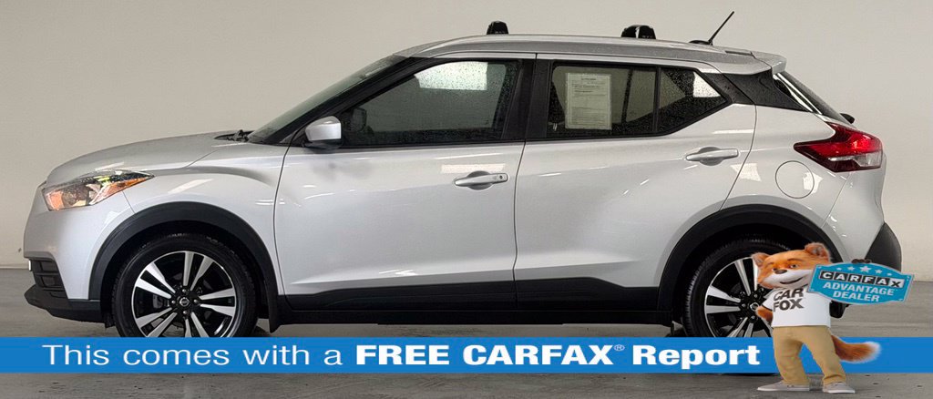 Used 2018 Nissan Kicks SV w/ Exterior Package FWD image 2