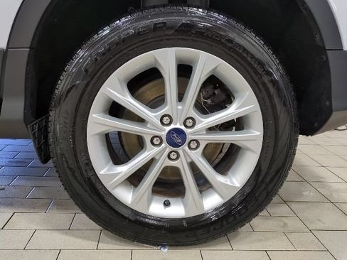 Used 2019 Ford Escape SE AWD/4WD image 24