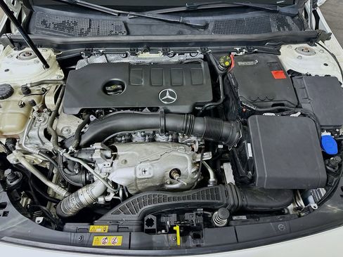 Used 2021 Mercedes-Benz A 220 image 9
