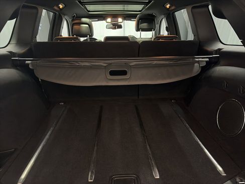 Used 2014 Jeep Grand Cherokee Overland AWD/4WD image 6