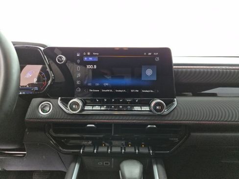 Certified 2024 Chevrolet Colorado Z71 w/ Z71 Convenience Package 2 image 21