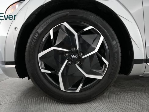 Used 2024 Hyundai Ioniq 5 Limited image 18