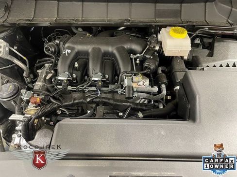 Used 2025 Nissan Pathfinder Platinum AWD/4WD image 25