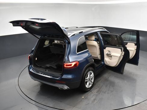 Used 2022 Mercedes-Benz GLB 250 4MATIC w/ Premium Package Lite image 25
