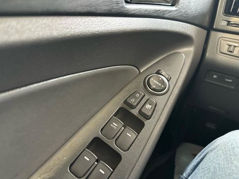 Used 2013 Hyundai Sonata GLS w/ Popular Equipment Pkg FWD image 30