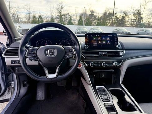 Used 2018 Honda Accord EX-L image 11