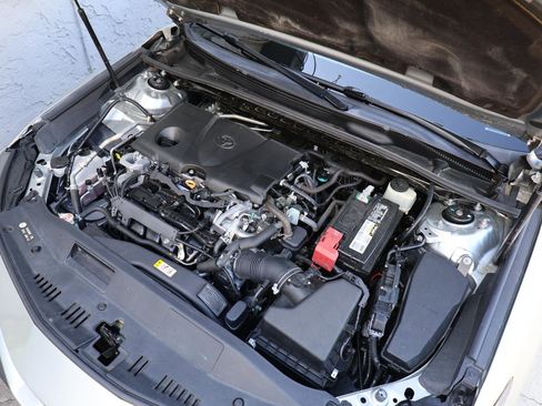 Used 2018 Toyota Camry SE w/ Convenience Package image 33