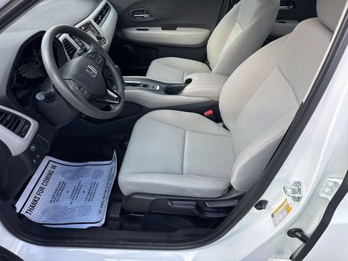 Used 2022 Honda HR-V LX image 12