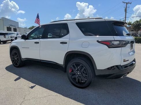 Used 2020 Chevrolet Traverse Premier w/ Redline Edition FWD image 7