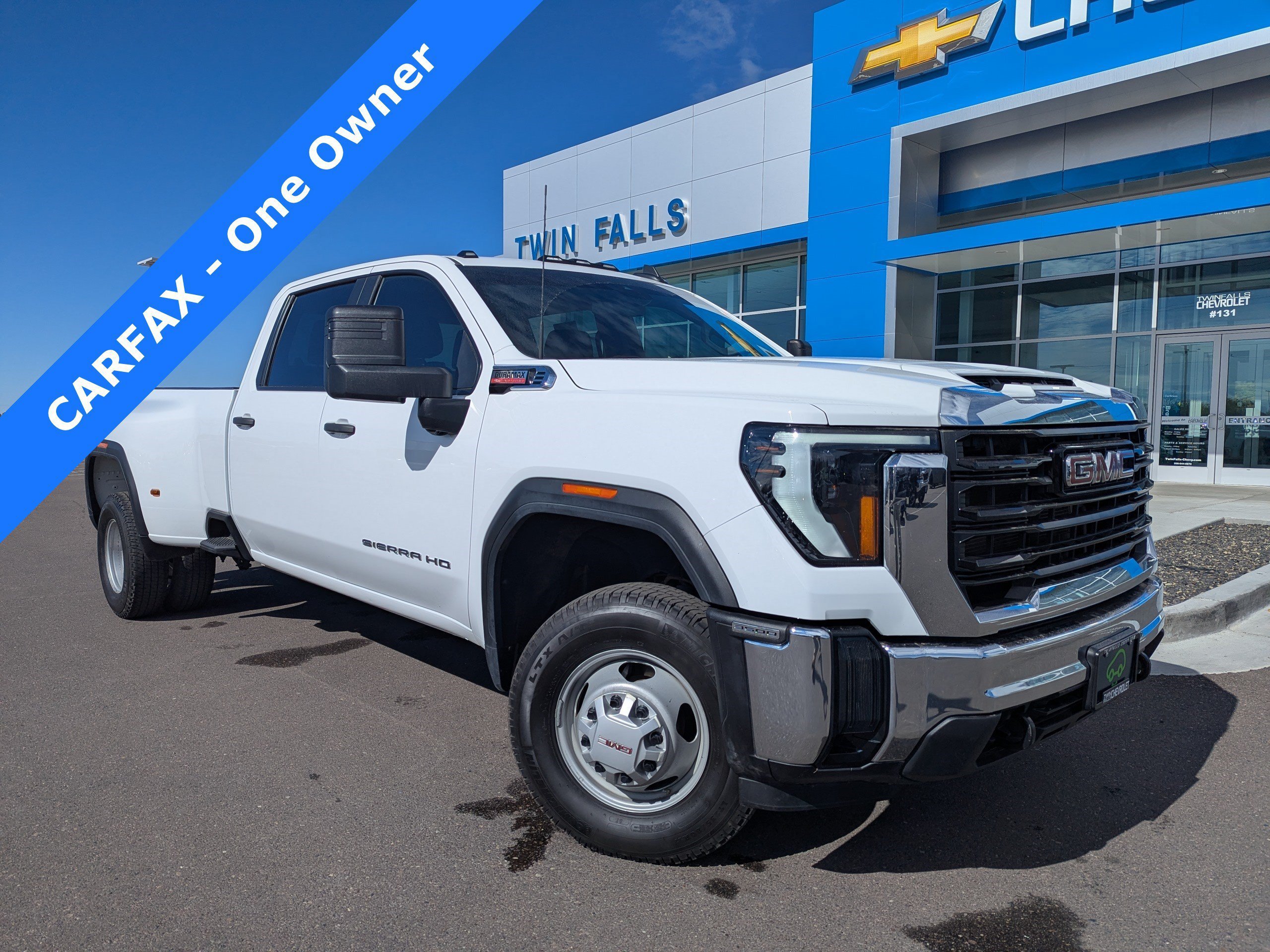 Certified 2024 GMC Sierra 3500 Pro AWD/4WD image 1