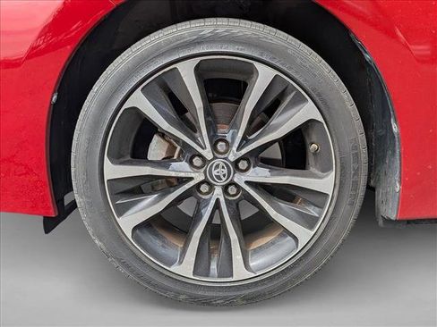 Used 2017 Toyota Corolla SE FWD image 18
