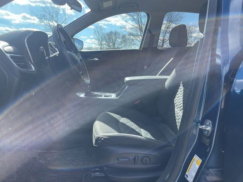 Used 2021 Chevrolet Equinox LT image 13