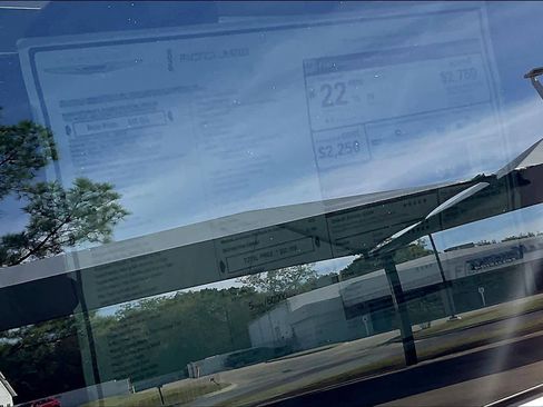 New 2026 Chrysler Pacifica Limited image 19