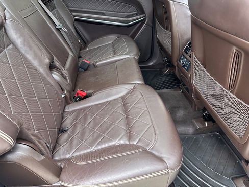 Used 2019 Mercedes-Benz GLS 550 4MATIC image 19