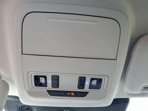 New 2026 Ford Explorer Active w/ Active Comfort Package RWD image 25