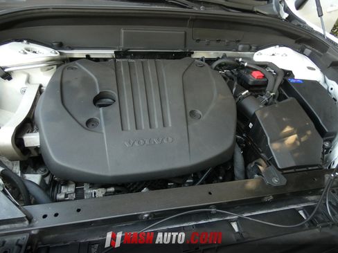 Used 2022 Volvo XC60 B5 Momentum AWD/4WD image 71