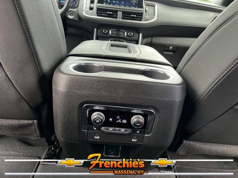 Used 2024 Chevrolet Tahoe LT w/ Luxury Package AWD/4WD image 13