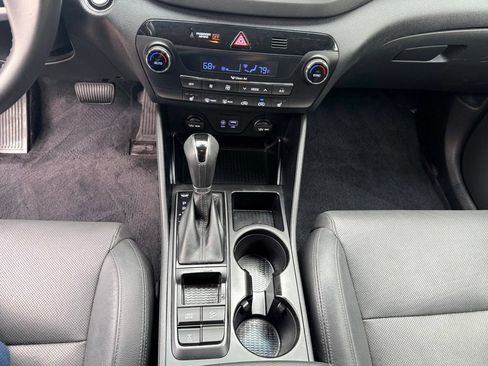 Used 2017 Hyundai Tucson SE Plus AWD/4WD image 14